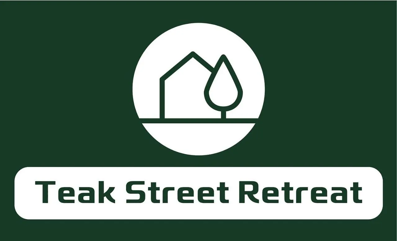 Teak Street Retreat - Ultimate Comfort Steps To Maleny Main Street
